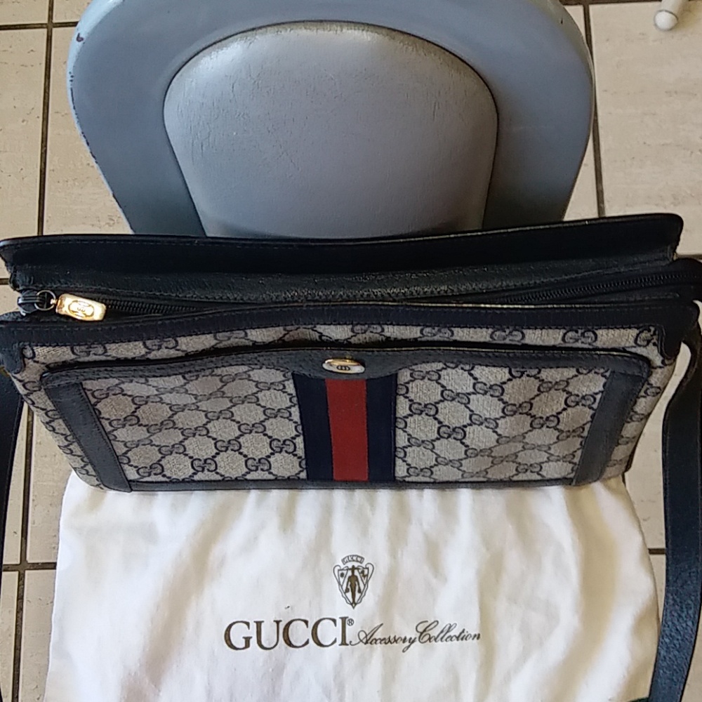 Gorgeous Authentic Gucci Accessory Collection - image 3